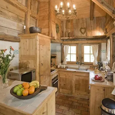 Sleeps 12 Pool Holiday home Chamonix